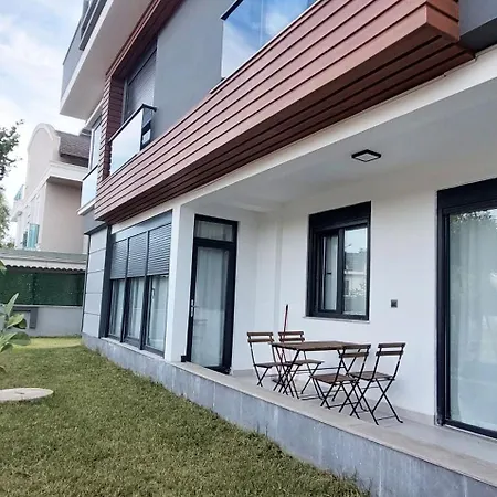 Apartment New Spacious Flats Just Minutes From Lara & Kundu Entertainment Zone