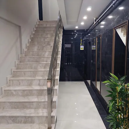 Lejlighed Professionally Maintained, Spacious New Residences Just Minutes From Lara & Kundu Entertainment Zone