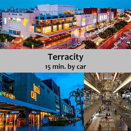 Professionally Maintained, Spacious New Residences Just Minutes From Lara & Kundu Entertainment Zone アパート