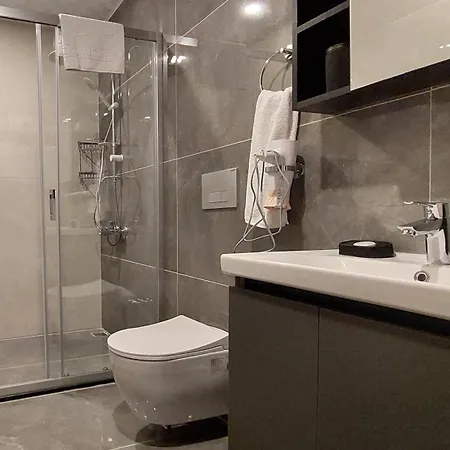 Professionally Maintained, Spacious New Residences Just Minutes From Lara & Kundu Entertainment Zone アパート *